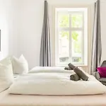 Großzügige 185m2-Altbauwohnung in Bestlage 7Zimmer-2Bäder-2Küchen-2WCs