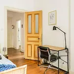 Großzügige 185m2-Altbauwohnung in Bestlage 7Zimmer-2Bäder-2Küchen-2WCs