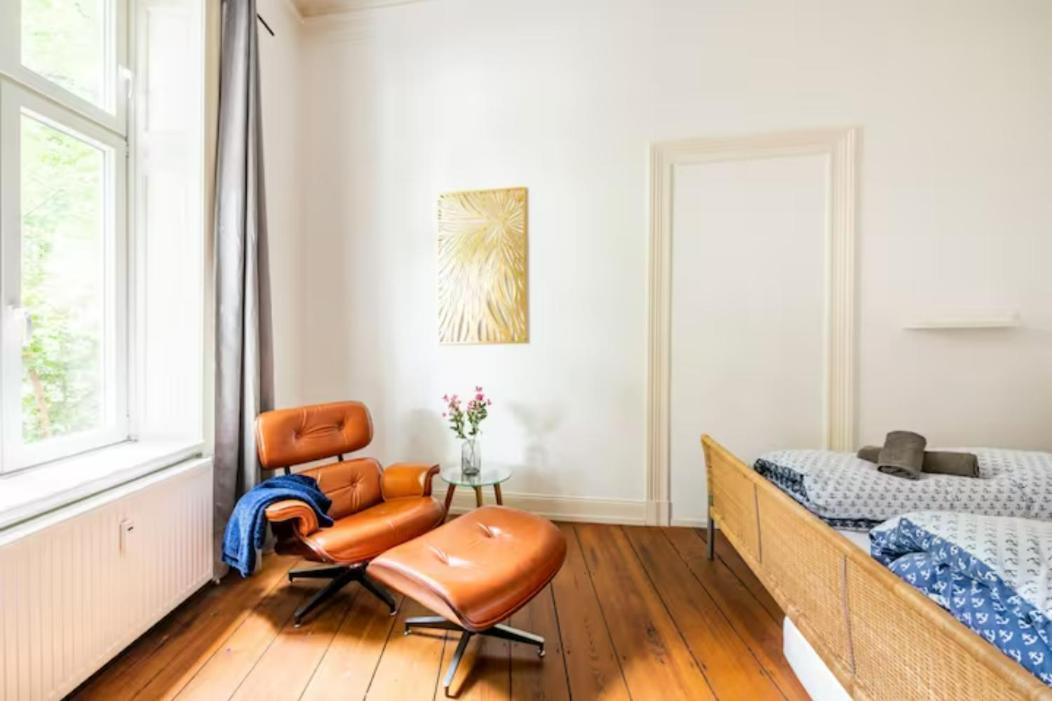 Großzügige 185m2-altbauwohnung In Bestlage 7zimmer-2bäder-2küchen-2wcs Hamburg
