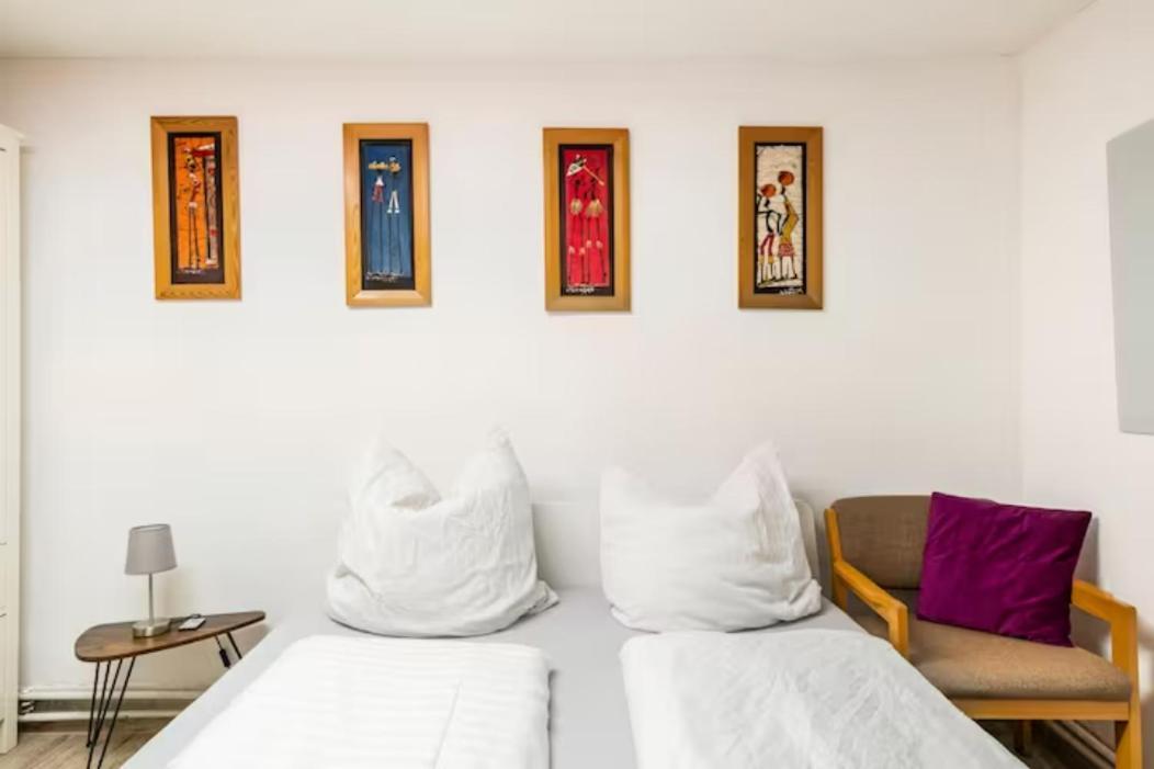 Apartment Großzügige 185m2-altbauwohnung In Bestlage 7zimmer-2bäder-2küchen-2wcs *