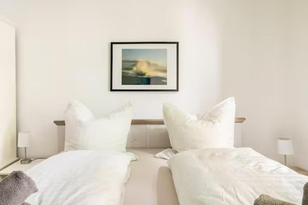 Apartment Großzügige 185m2-altbauwohnung In Bestlage 7zimmer-2bäder-2küchen-2wcs *